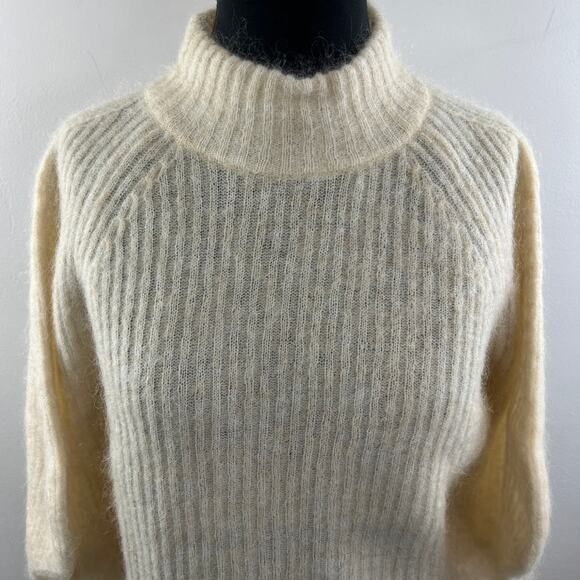 H&M Cream Mohair Wool Blend Ribbed Mock Neck Long Sleeve Fuzzy Sweater Size L - Picture 3 of 8